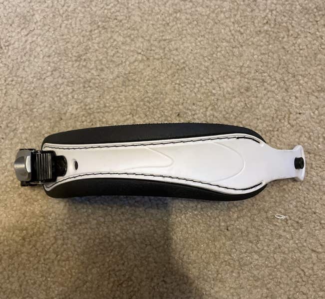 burton freestyle white snowboard bindings Genesis Re:Flex 2026 / L while AutoCANT cushioning on both the EST and Re Vintage Burton Freestyle bindings and