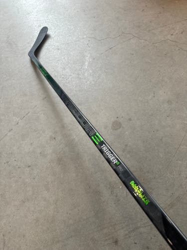 NCAA 85 Flex New Senior CCM Right Handed P90 Pro Stock RibCor Trigger 5 Pro Hockey Stick