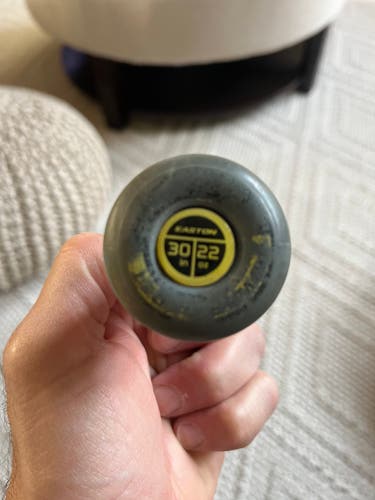 Used  Easton USSSA Certified Composite 22 oz 30" Hype Fire Bat