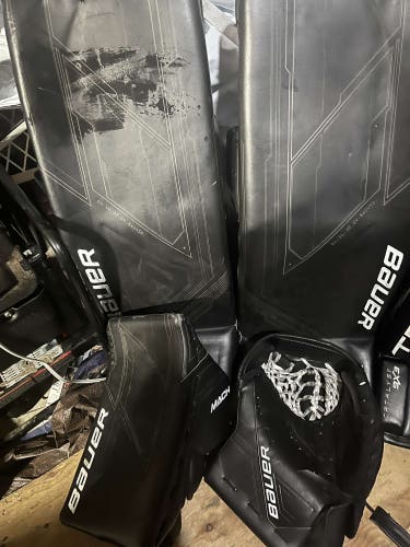 Used  Bauer Regular  Mach Goalie Full Set