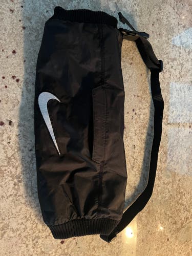Nike Pro Hyperwarm Football Hand Warmer