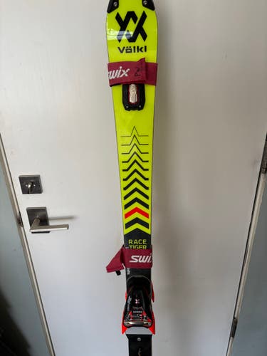 Used 2021 Volkl 165 cm Racing Racetiger SL Skis With Bindings Max Din 18