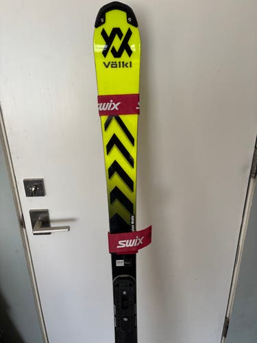 Used 2022 Volkl 165 cm Racing Racetiger SL Skis Without Bindings