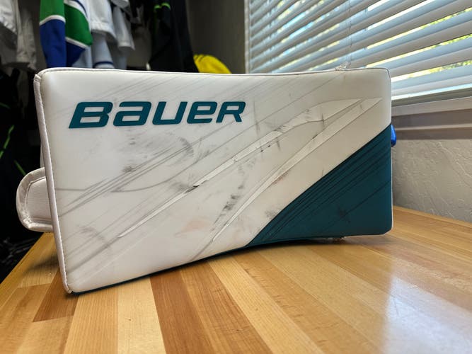 Used Pro Stock SJ Sharks Bauer Hyperlite 2 Blocker