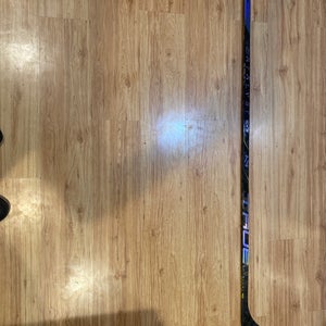 New Senior True Left Hand P28M Pro Stock catalyst 9x3 Hockey Stick