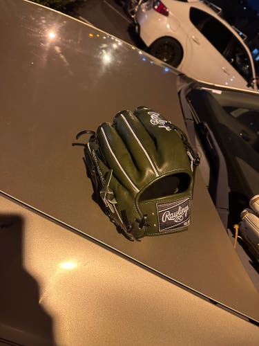 New Right Hand Throw 11.5" Baseball Glove