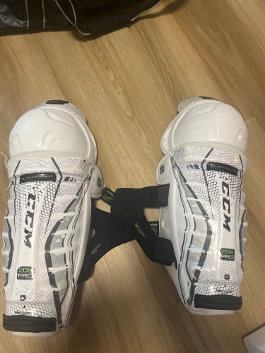 Used Senior CCM 15" Shin Pads 20k Pro  (prostock)