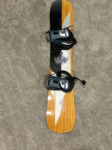 Used Men's Salomon Without Bindings Medium Flex Directional Twin Snowboard