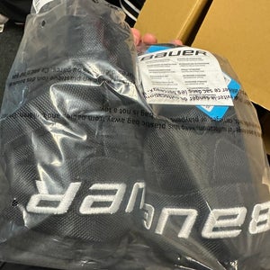 Bauer 13" Team Stock Gloves