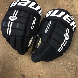 Bauer hockey gloves