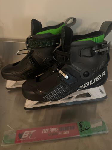 Bauer Konekt Size 8 With Extra Set Of Blades!