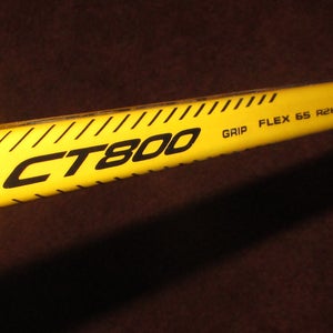 New Fischer CT800 Intermediate right handed composite hockey sticks 65 flex pattern 28