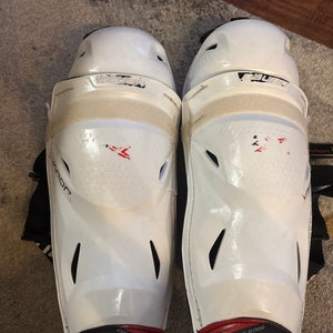 Used Intermediate Bauer 13"  Vapor 2x Shin Pads
