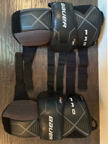 Bauer Pro Knee Guard Senior