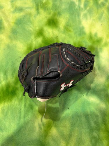 Black Used Under Armour UACM-100A Left Hand Throw Catcher's Baseball Glove 31.5"