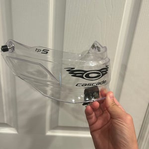 Lacrosse goalie throat guard