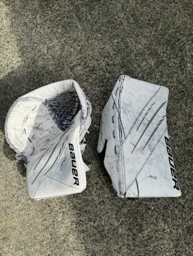 Used Bauer Full Right Vapor 3X Goalie Glove And Blocker
