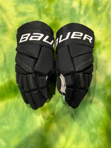 Black Used Senior Bauer Vapor Volt Gloves 15"