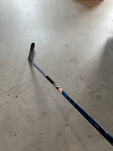 NCAA 85 Flex New Senior Warrior Right Handed P29 Pro Stock Alpha LX2 PRO Hockey Stick