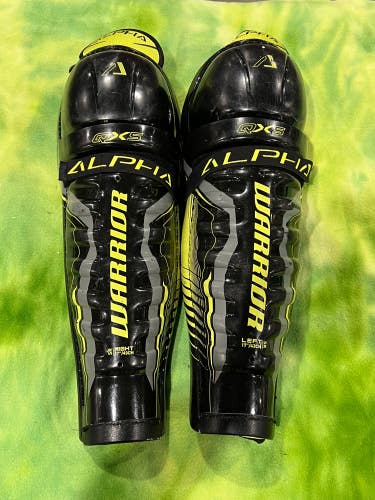 Used Senior Warrior Alpha QX5 Shin Pads 17"