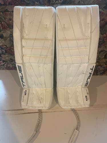 Used  True  Catalyst 9X3 Goalie Leg Pads