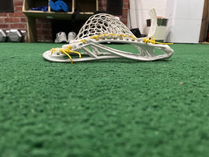 Used Attack & Midfield Strung Lakota 2 Head