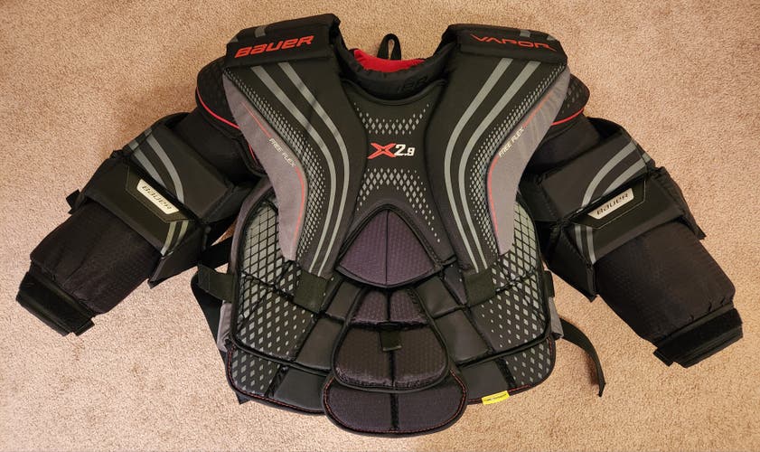 Used Medium Bauer Vapor X2.9 Goalie Chest Protector