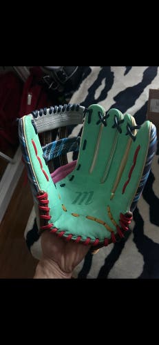 New Right Hand Throw 12.75" WildCard Baseball Glove