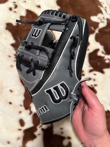 New Right Hand Throw 11.75" A2K Baseball Glove
