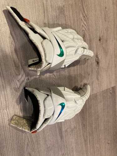 Used Nike Vapor Premier Lacrosse Gloves 13"