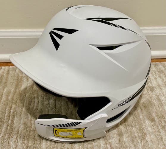 New Medium/Large Easton Elite MAX Batting Helmet