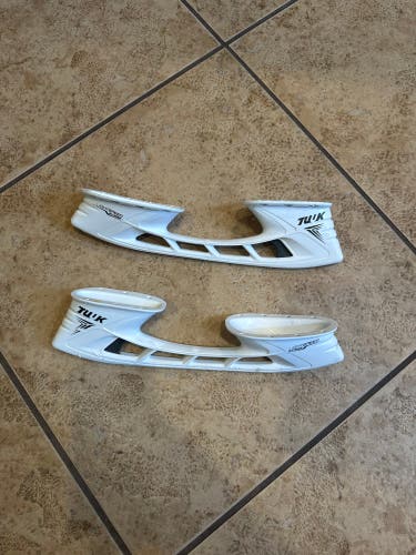 Used Bauer 288 mm Tuuk Lightspeed Edge Holders (right & left)