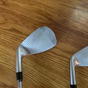 Used Men's Epon Right Handed Regular Flex Graphite Shaft AF-703 Iron Set (6-9)