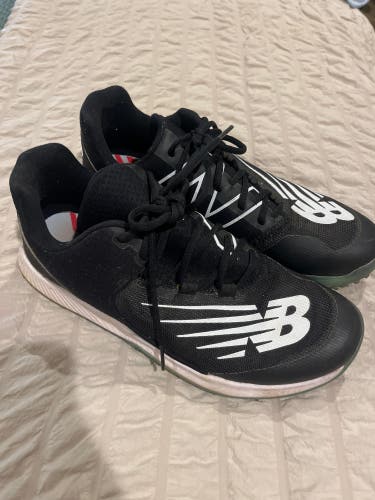 New Balance Men’s FuelCell 4040 V6 Turf Trainer/Cleat sz10