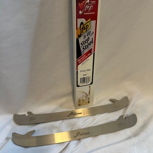 Brand New Graf Step Steel 254