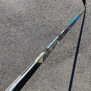 Used Senior Bauer Nexus 1N Hockey Stick Right Handed Toe Pattern Pro Stock