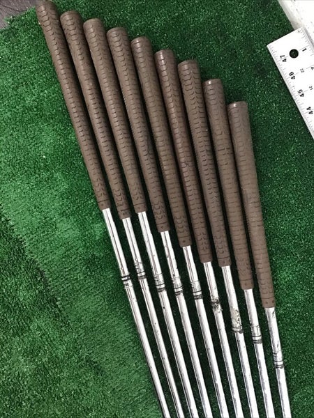 Wilson Staff Tour Blade Iron Set 2-PW Stiff Steel Shafts