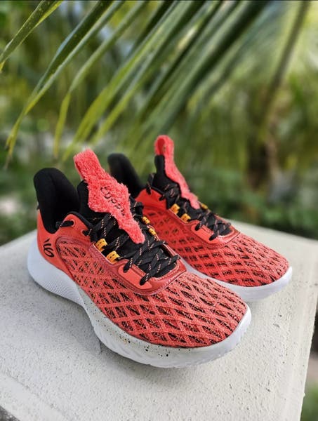 シューズ(男性用) Curry9 Elmo Under Armour Curry 9 X Sesame Street Elmo Red Men's Sizes