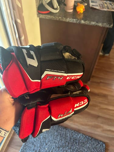 Used  CCM 14"  JetSpeed FT4 Gloves