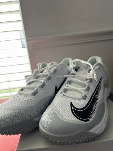 New Nike Men’s Shoes Baseball/Softball Turf size 12.5