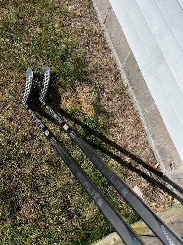 Used 2 Pack  Bauer Right Handed P28M Pro Stock Vapor Hyperlite 2 Hockey Stick