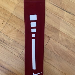 Nike Elite Baseball arm Sleeve Maroon