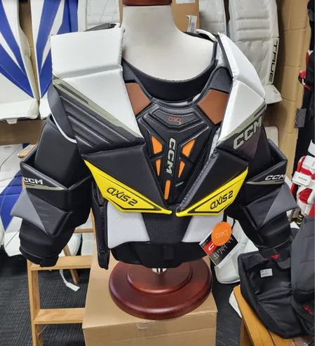 CCM Axis 2 chest protector and Axis XF set Regular Goalie Full Set