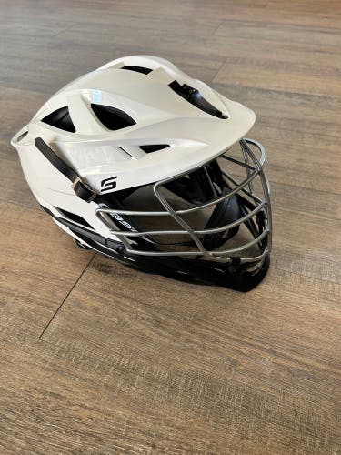 New W/O Tags Cascade S Helmet