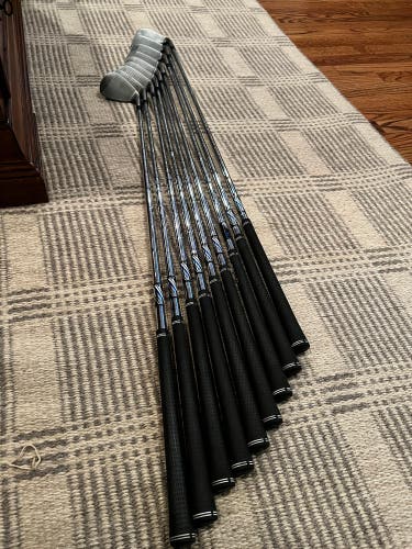 Used Men's TaylorMade Left Hand Regular Flex Steel Shaft SLDR Iron Set