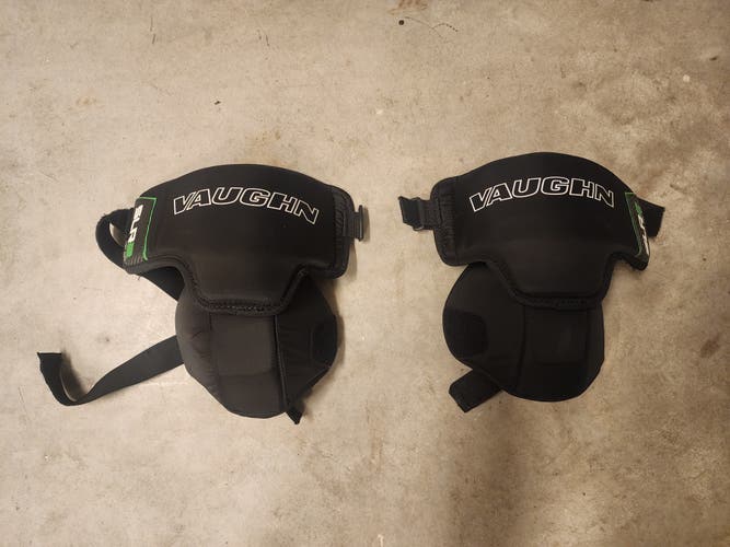 Used Vaughn SLR2 knee pads