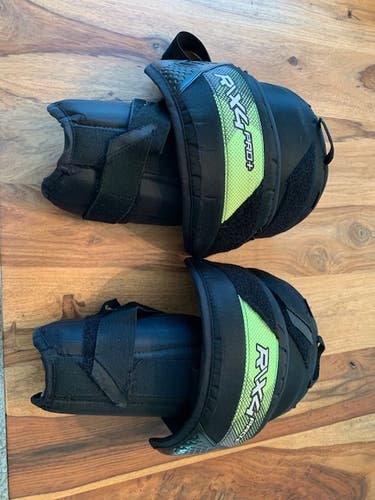 Senior Warrior RX/4 Pro Plus Hockey Goalie Knee pads