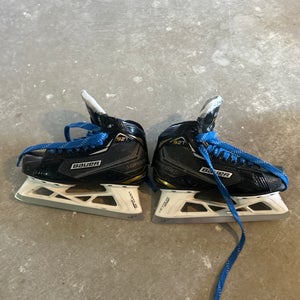 Used Intermediate Bauer Supreme S27 Hockey Goalie Skates Regular Width Size 5.5