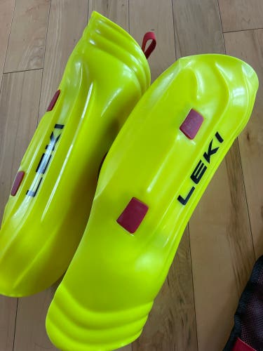 Used Small Leki Shin Guard