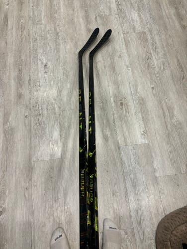 2 Pack New Senior Bauer Right Hand P28 77 Flex Ag5nt Agent Hockey Stick